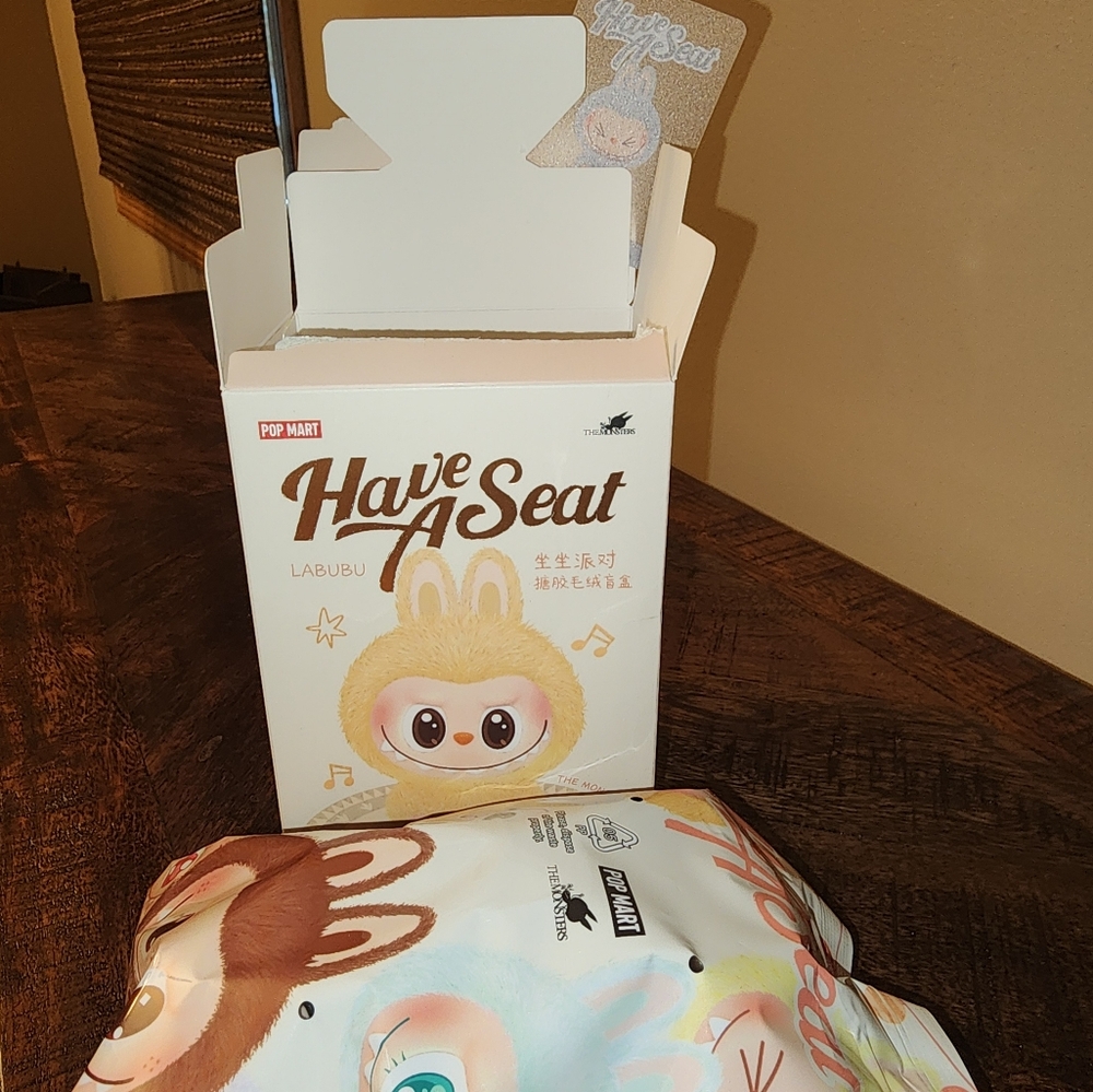 Labubu Have A SEAT [meet HEHE]